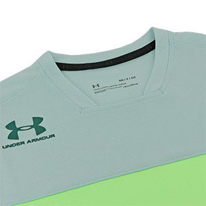 Camiseta Under Armour Premier - Camiseta de manga corta Under Armour Premier - azul celeste y verde flúor - detalle cuello