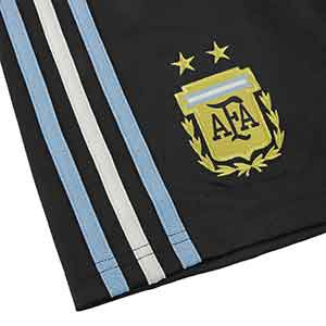 Short oficial niño Argentina 2018 - Pantalón corto infantil primera equipación selección Argentina 2018 - Negro - detalle escudo