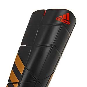 adidas Ghost Pro - Espinilleras de fútbol adidas con mallas de sujeción - Negro / Dorado - detalle