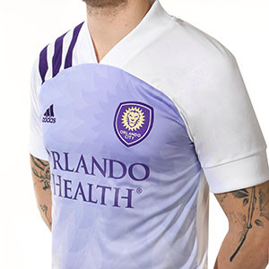 Camiseta adidas 2a Orlando City SC 2020 - Camiseta adidas segunda equipación Orlando City SC 2020 de la MLS - blanca y púrpura - detalle