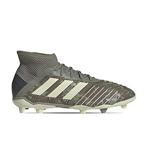 adidas Predator 19.1 FG J - Botas de fútbol para niño con tobillera adidas FG para césped natural o artificial de última generación - verde oscuro - pie derecho