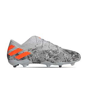 adidas Nemeziz 19.2 FG - Botas de fútbol adidas FG para césped natural o artificial de última generación - grises y naranjas - pie derecho