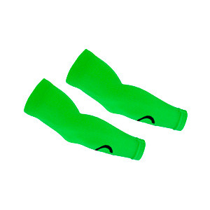 Manguitos Goalkeepers portero - Manguitos de portero compresivo y antiabrasión - verde flúor - frontal