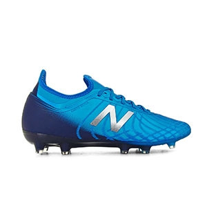 New Balance Tekela 2 Magia FG - Botas de fútbol New Balance FG para césped natural o artificial de última generación - azules - derecho